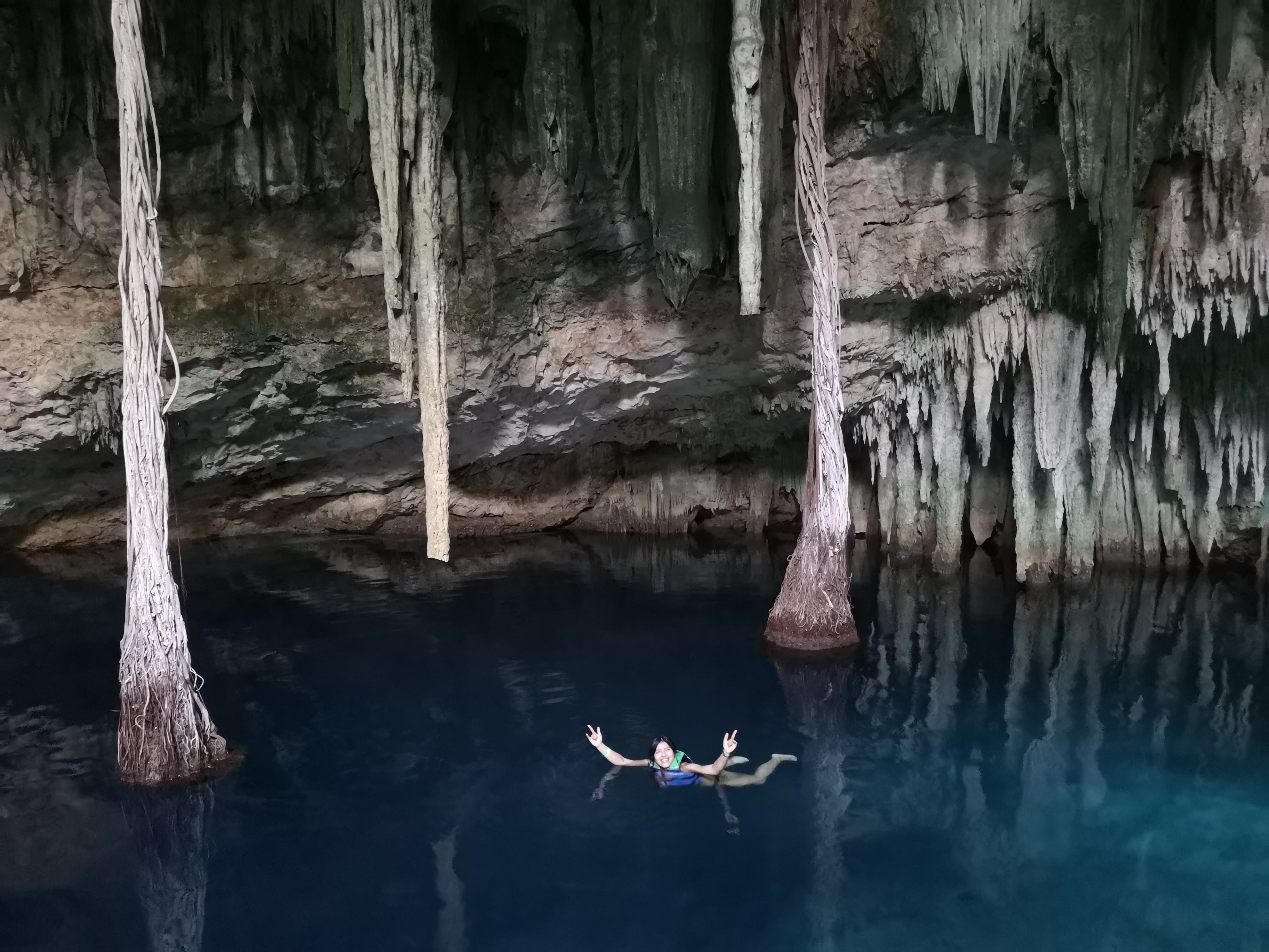 Cenotes Dzitnup, Mexico